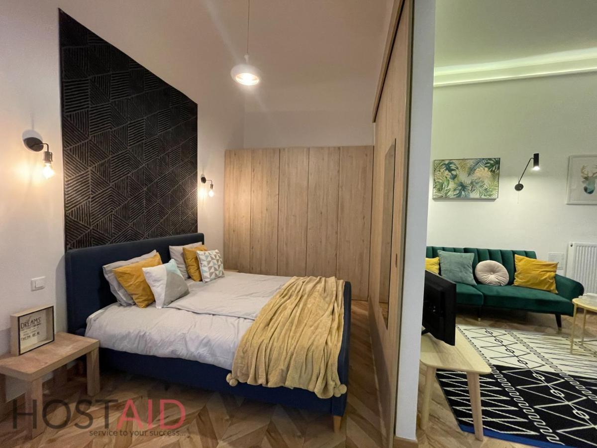 M10 Apartment - Hostaid Budapest Esterno foto